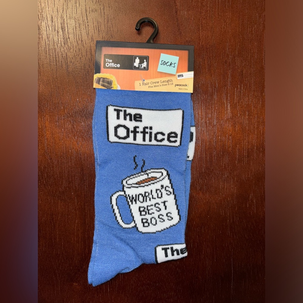 THE OFFICE NOVELTY CREW SOCKS NWT MEN’S SHOE SIZE 6-12